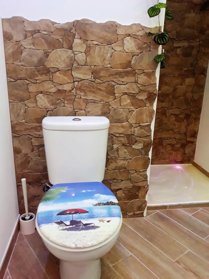 Wonder Rooms Nerja Guest House Bagian luar foto