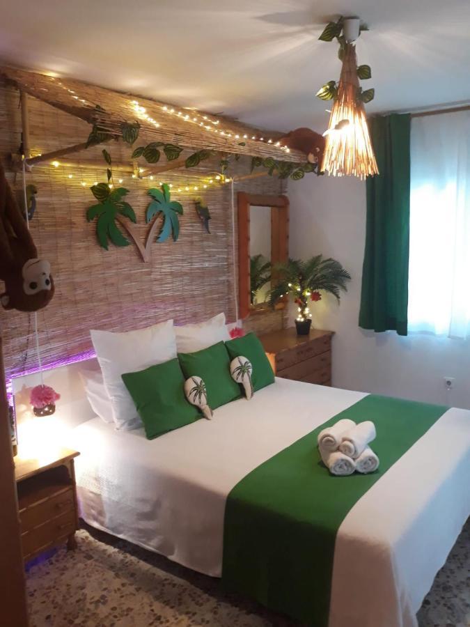 Wonder Rooms Nerja Guest House Bagian luar foto