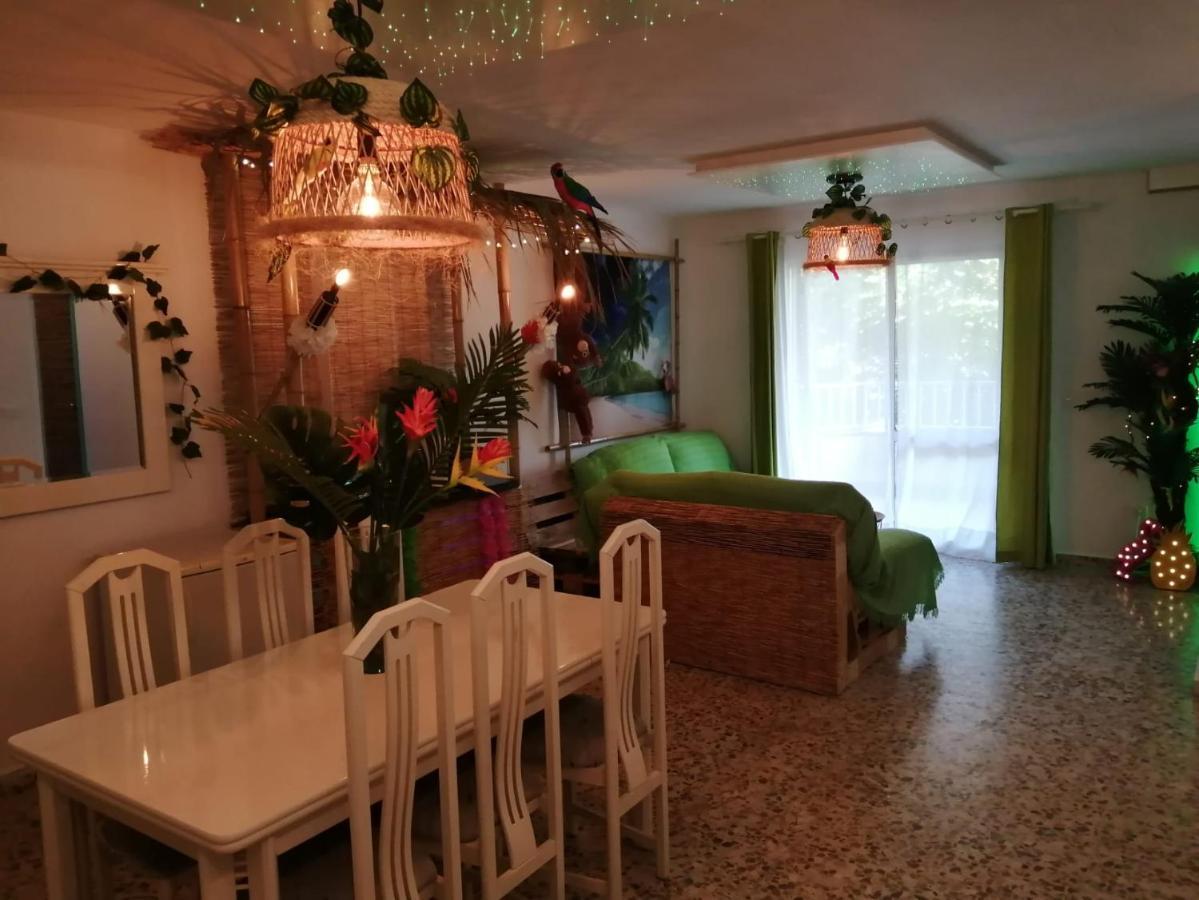 Wonder Rooms Nerja Guest House Bagian luar foto
