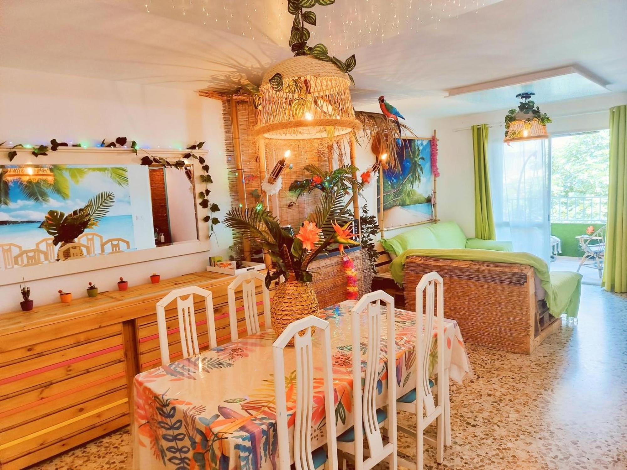 Wonder Rooms Nerja Guest House Bagian luar foto